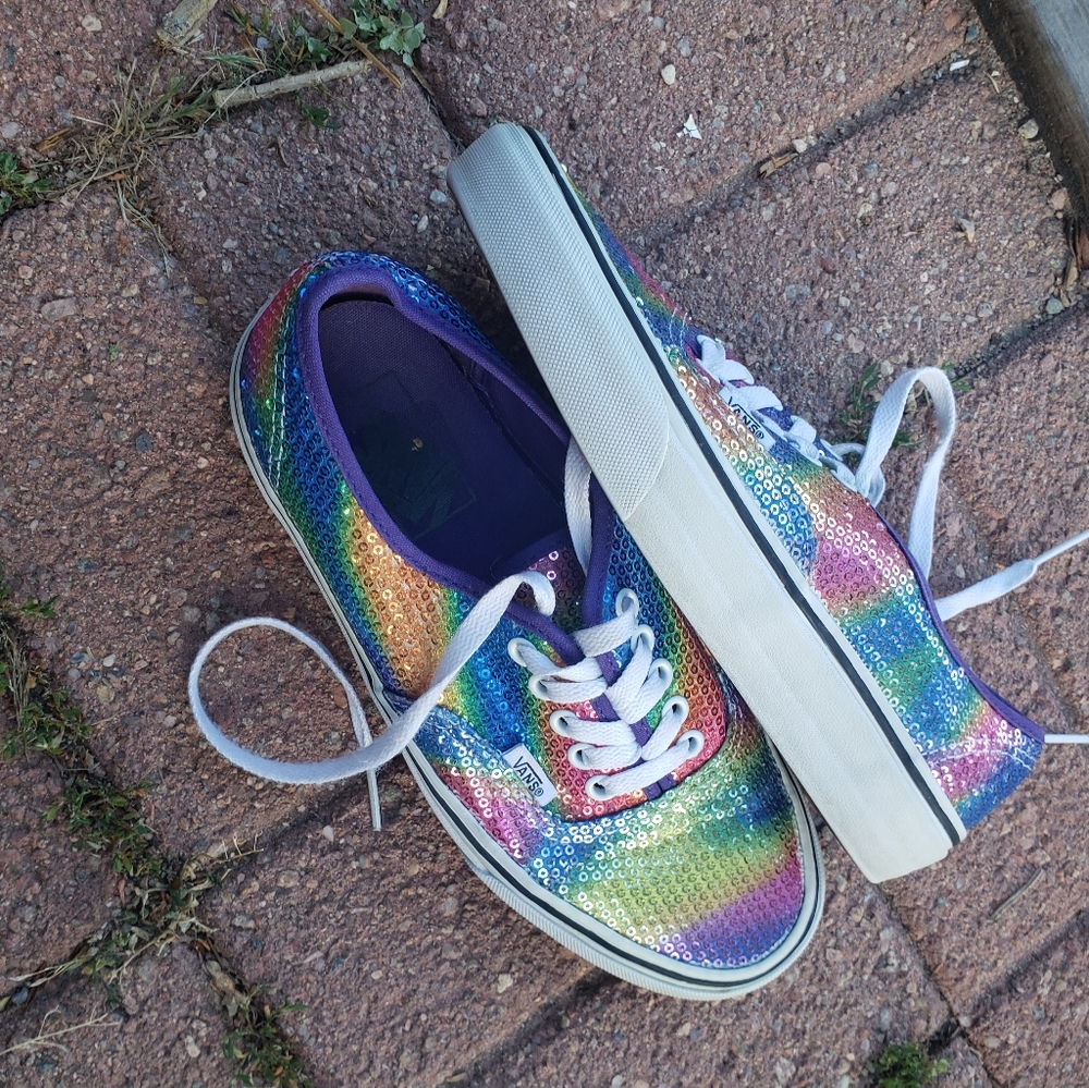 Vans - Picture 8 of 9